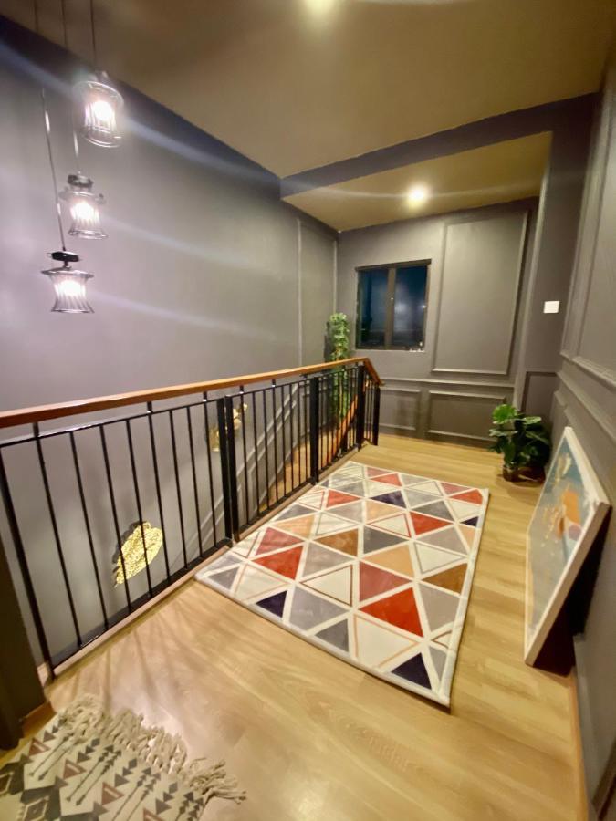 Faizal Madhi Homestay Kuching Exterior foto