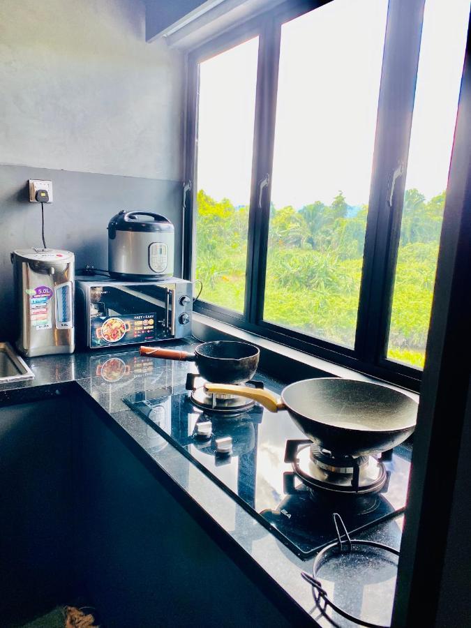 Faizal Madhi Homestay Kuching Exterior foto